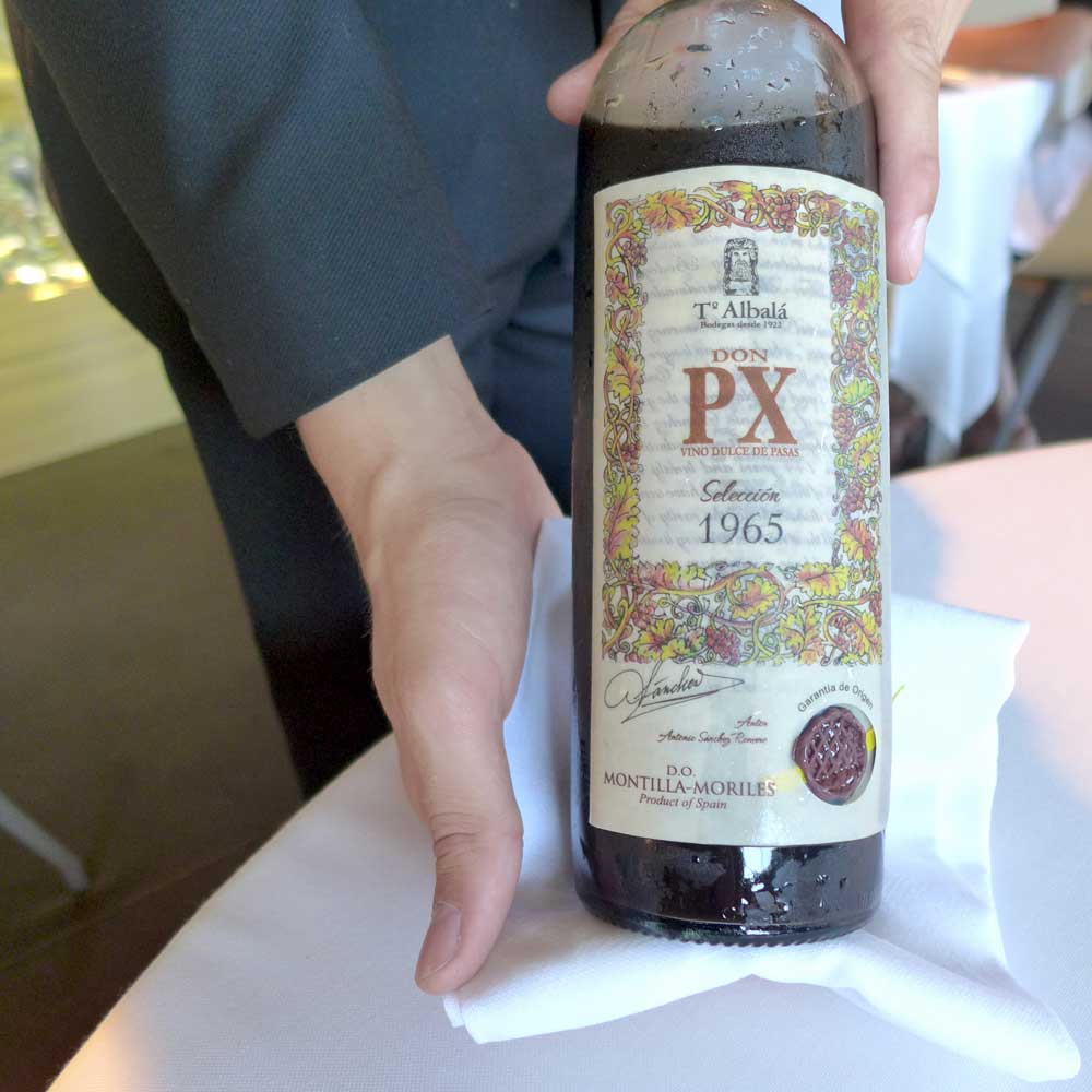 Dette var ikke den eneste gode vinen vi fikk smake, men det var den eldste. Foto: Helle Øder Valebrokk