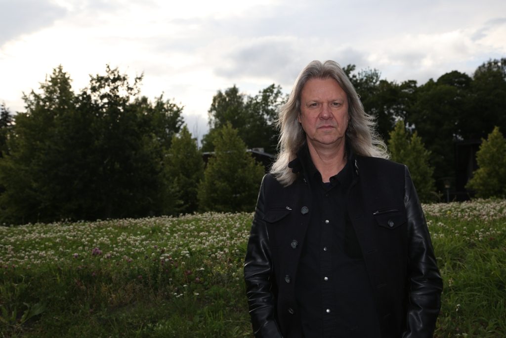 Hellbillies-vokalist Aslag Haugen - god på ballader.