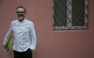 Play it, Massimo! - An interview with the world's most musically oriented chef J49A5695 1050x644 330x202 - Play it, Massimo! - An interview with the world's most musically oriented chef