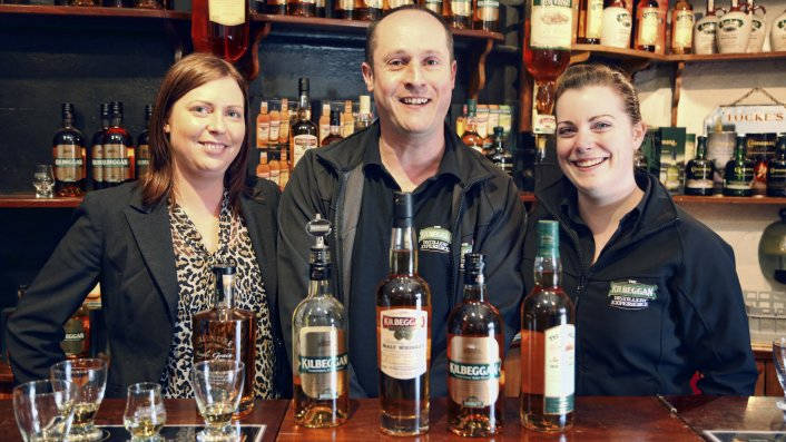 Irene lager mye god whiskey. Distilleriet Kilbeggan har holdt produksjonen i gang siden 1757. Foto: Erik Valebrokk
