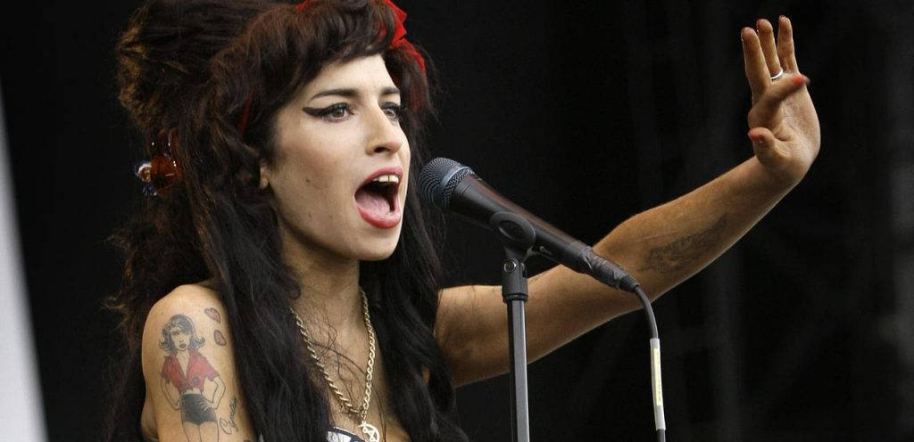 Sangen "Blackbird" på det nye albumet handler om Amy Winehouse.