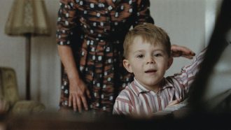 Elton Johns «Your Song» blir julesang elton johns your song blir jules 330x186 - Elton Johns «Your Song» blir julesang