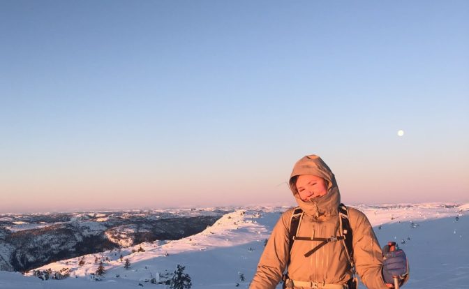 Ingvild Flottorp på skitur hjemme i Åmli. Foto: Gina Riisland