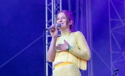 Malin Pettersen har gitt ut tredje single fra sitt kommende album, den superspretne «What A Start To A Morning». Foto: Erik Valebrokk